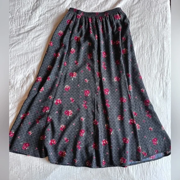 Liz Baker Essentials Skirt size Small Petite - Picture 2 of 5